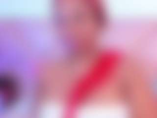 Live cam show with SophieSinclair - Brown Eyes Black on CamwithHer