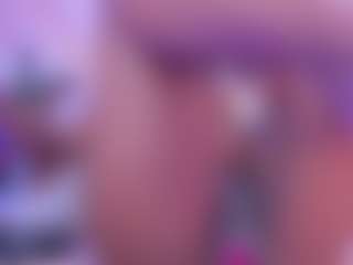 Live cam show with SophieSinclair - Petite Young Adult on Camsoda