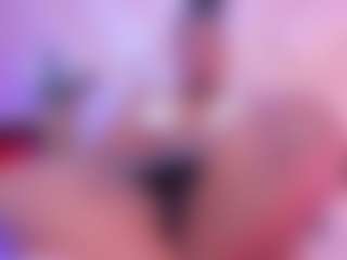 Live cam show with SophieSinclair - Ebony Petite on nudelive.tv