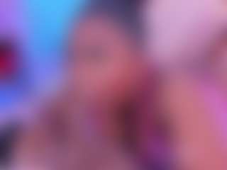 Live cam show with SophieSinclair - Petite on Camsoda