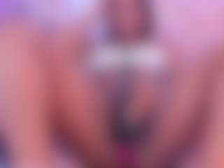 Live cam show with SophieSinclair - Petite Young Adult on Camsoda