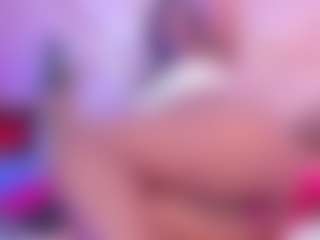 Live cam show with SophieSinclair - Big Clit on Camsoda