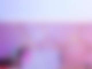 Live cam show with SophieSinclair - Ebony Shaved Pussy on xxxlivecams.org