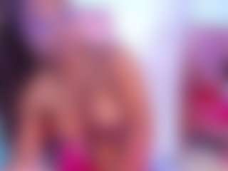 Live cam show with SophieSinclair - Ebony Teen (18+) on Dolls Live