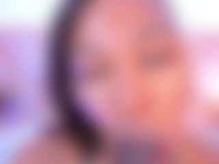 Live cam show with SophieSinclair - Brown Eyes Ebony on livesuperchat.net