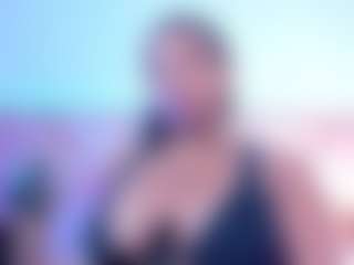 Live cam show with SophieSinclair - BBW on xplaylive.com