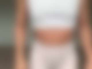 TriciaFoxy's Live Sex Cam Show
