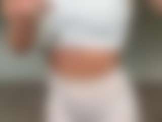 TriciaFoxy's Live Sex Cam Show