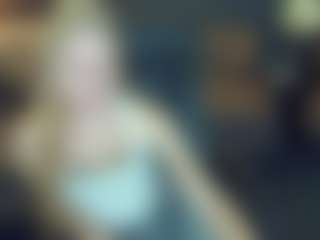 Live cam show with AlinaBlond - Blonde Hair Amateur on AdultVida.com
