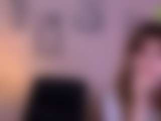 Live cam show with ariana-ross7 - Moaning on liverealitysex.com