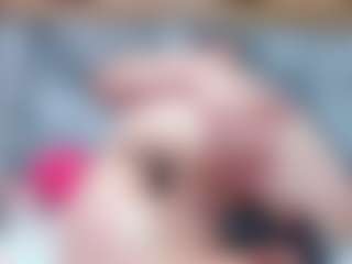 Live cam show with brittanyy20 - Facial Piercings on Camsoda