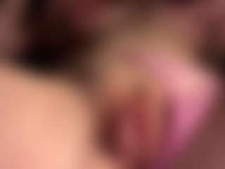 Live cam show with Scarleethot - Brown Hair on Fling VIP Chat