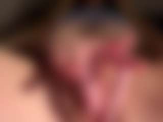 Live cam show with Scarleethot - Nipple Piercings on Free Soda