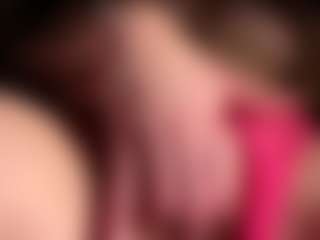Live cam show with Scarleethot - Average on MyBangCams