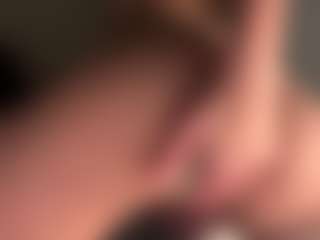 Live cam show with Scarleethot - Public on Dare Cams