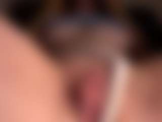 Live cam show with Scarleethot - Fingering on Stripli.com