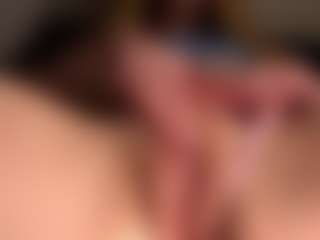 Live cam show with Scarleethot - Small Tits Brown Hair on xDating
