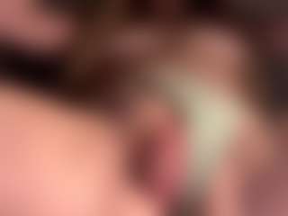 Live cam show with Scarleethot - Fingering on liverealitysex.com