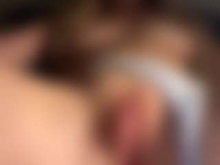 Live cam show with Scarleethot - Bedroom Brown Hair on Camsoda