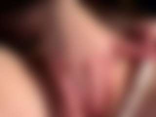 Live cam show with Scarleethot - Brown Hair on fapnchat