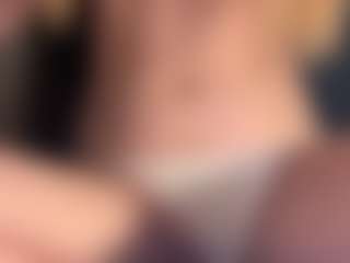 Scarleethot's Live Sex Cam Show