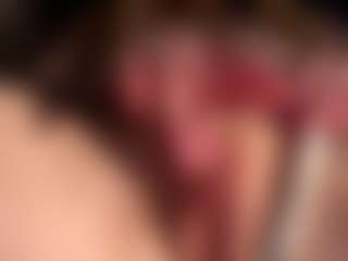 Live cam show with Scarleethot - College Curvy on Porn Luv