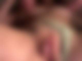 Live cam show with Scarleethot - Brown Hair Petite on camtv