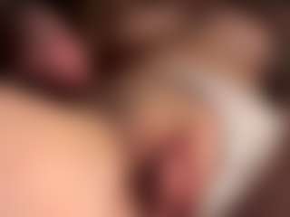 Live cam show with Scarleethot - Hairy Pussy BBW on TottyGirls
