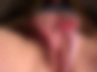 Live cam show with Scarleethot - Brown Eyes Brown Hair on Camsoda