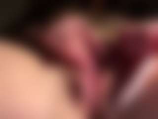 Live cam show with Scarleethot - Hairy Pussy on livesuperchat.net