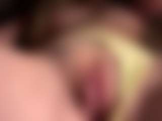 Scarleethot's Live Sex Cam Show