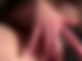 Live cam show with Scarleethot - Strip on slutload