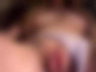 Live cam show with Scarleethot - Ass Bouncing on livesuperchat.net
