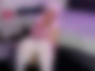 Live cam show with Ariaadna - Nipple Piercings on xheatlive.com