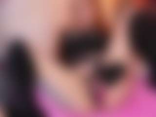 Live cam show with Ariaadna - Hairy on CamClone