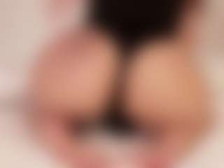 Live cam show with Baklajan1918 - Brown Hair on friskycurves.com