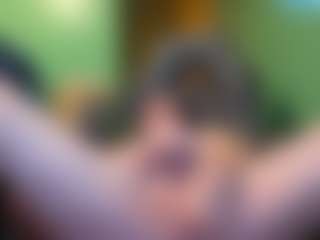 Edwardaims2pleaseU's Live Sex Cam Show