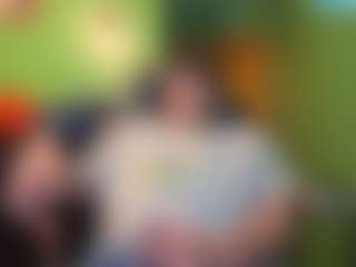 Edwardaims2pleaseU's Live Sex Cam Show