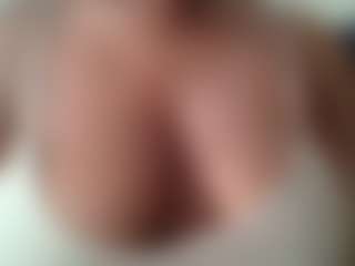JesicaMillz's Live Sex Cam Show