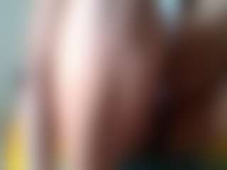 Live cam show with JesicaMillz - Ebony on Camsoda | uganda