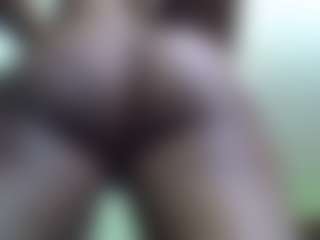 Live-camshow met JesicaMillz - Black BBW op Camsoda
