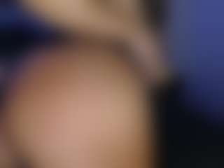 sexxxylexxy's Live Sex Cam Show