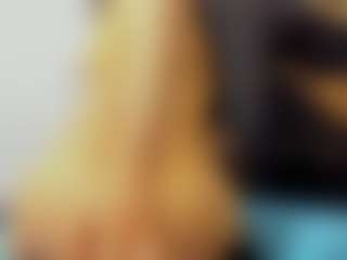 Annnie22's Live Sex Cam Show