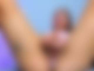Live cam show with Leri - Foot Fetish on livesuperchat.net