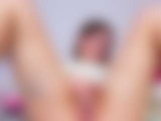 Live cam show with Leri - Handjob on Hubzter Live