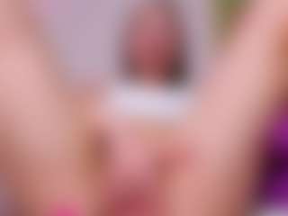 Live cam show with Leri - Foot Fetish on Camming Site