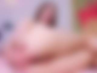 Live cam show with Leri - Fingering on TastyBlacksLive