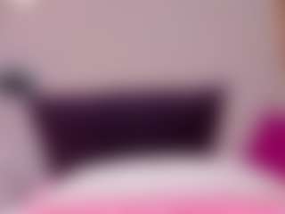 Live cam show with Leri - Green Eyes on Camsoda Late Night