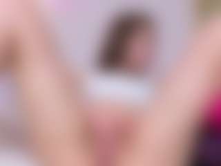 Live cam show with Leri - Green Eyes on TeamSkeetLive