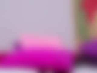 Live cam show with Leri - Skinny on liverealitysex.com